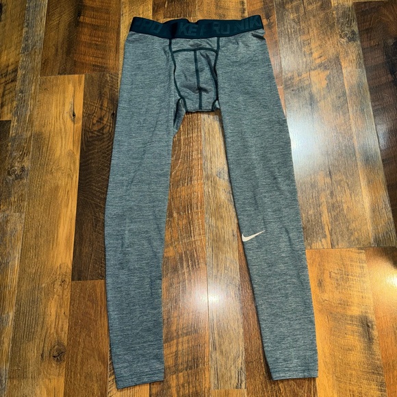 Men’s Nike Pro Compression Leggings Size Medium - Picture 2 of 4